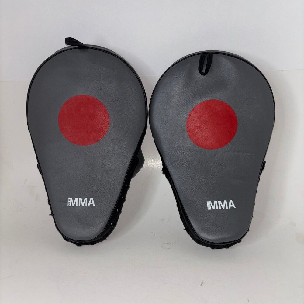 Everlast Boxing Advanced EverCool Mantis Punch Mitts One Size MMA Trainer Pads